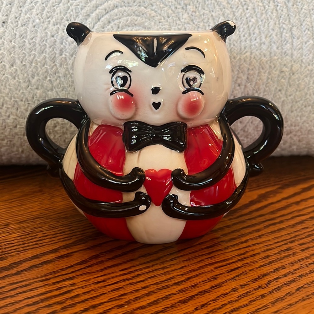 Joanna Parker Valentines Spider Mug